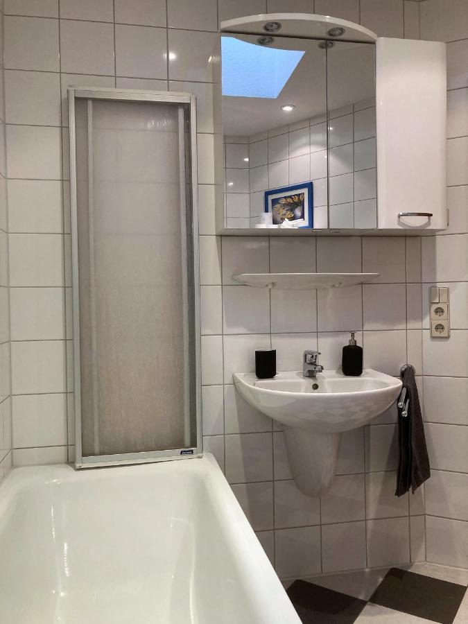 Zentral Gelegene Wohnung Nahe Schwanenteich Zwickau Exterior photo