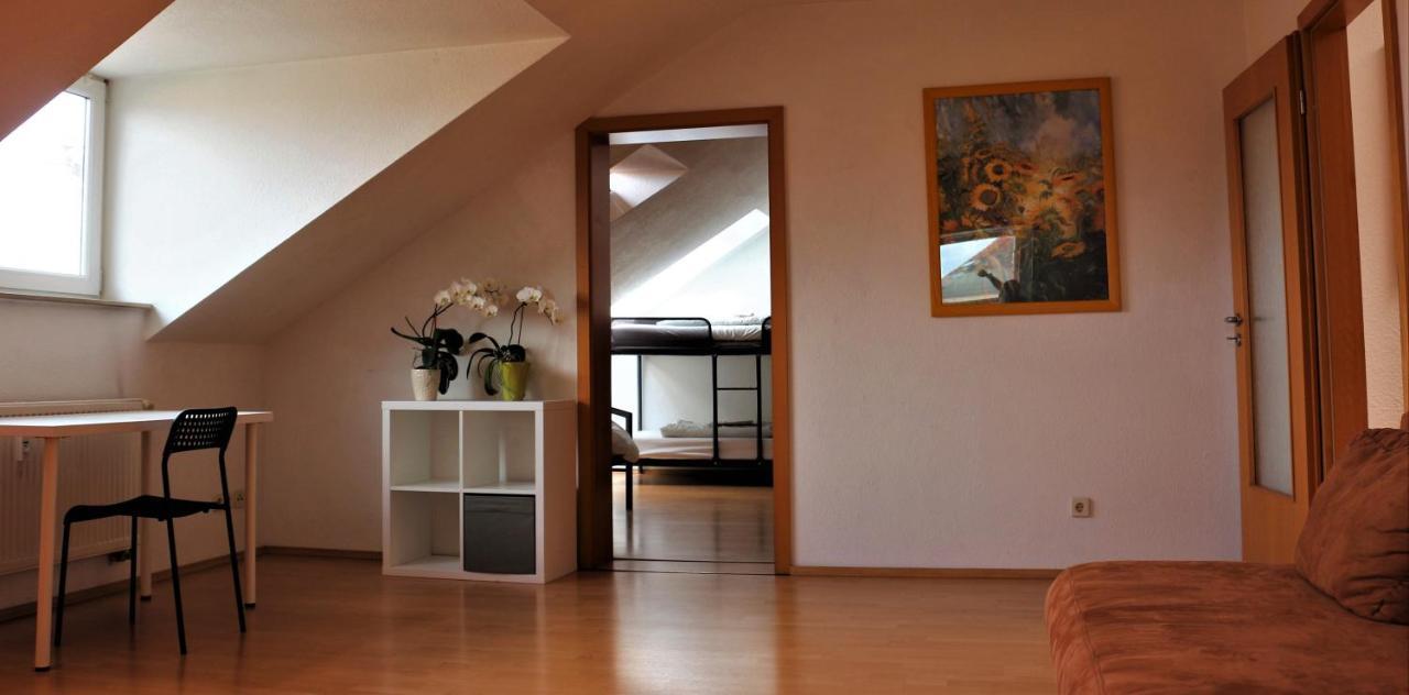 Zentral Gelegene Wohnung Nahe Schwanenteich Zwickau Exterior photo